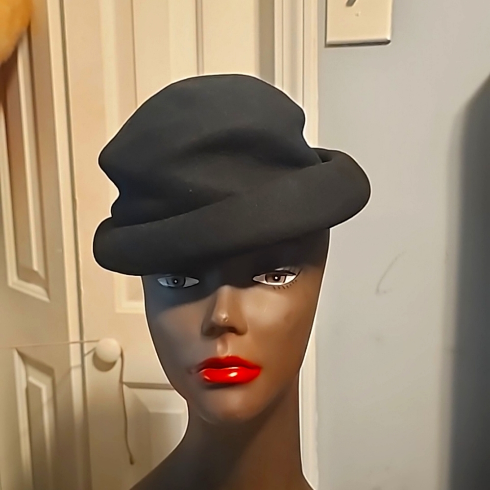 Roaring 20's Style Designer Black Luxury Hat, Wool, Roll Brim, Velvet Maroon Bow